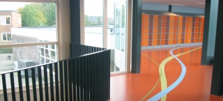 Interieur entree VMBO Clusius College